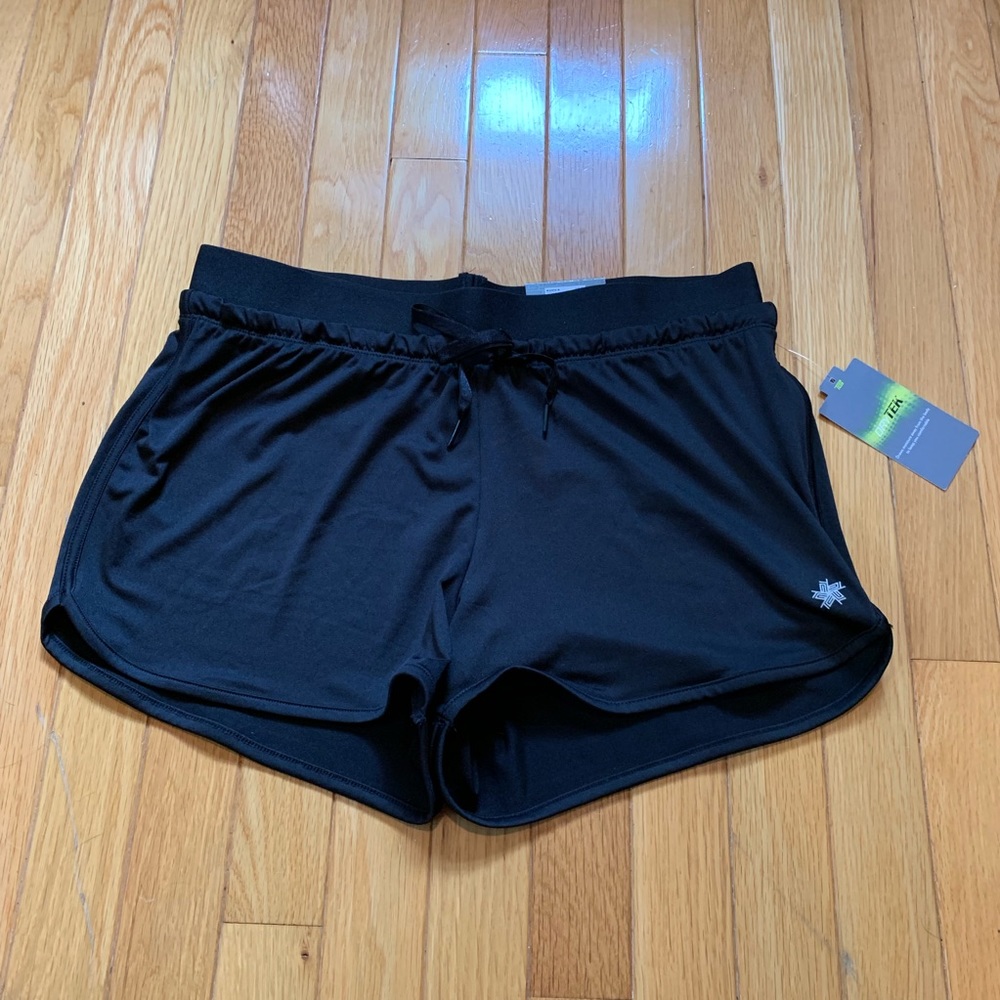 NWT black athletic shorts